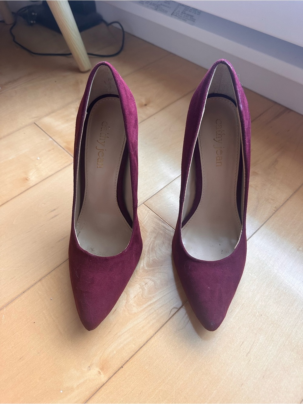 Cathy Jean Pointed-Toe Suede Pumps in Wine